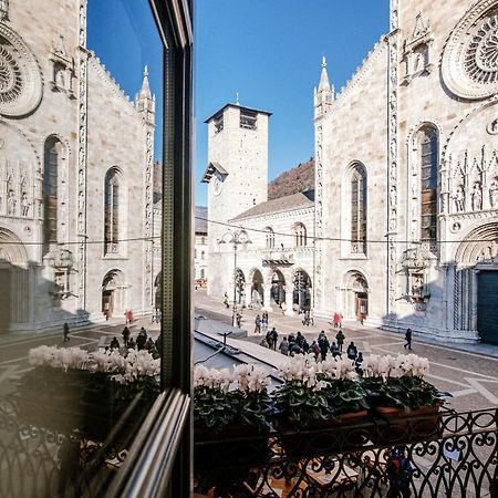 La Finestra Sul Duomo - The House Of Travelers Apartment Como Exterior photo